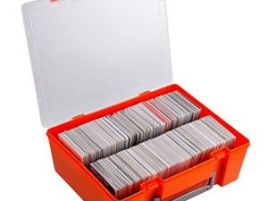حامل بطاقة GWCASE يناسب 1300+ لعبة بطاقات رئيسية ، منظم تخزين - صندوق قابل للتجميع مع CAH / لـ PM / للمرحلة 10 / لـ Uno / لـ MTG (حافظة فقط)